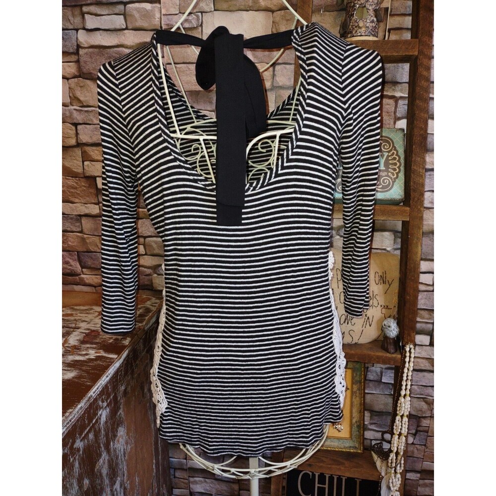 5/$25 Sz Sm Lace & Striped Tie Neck Top Blouse Y2K Stretch Lightweight